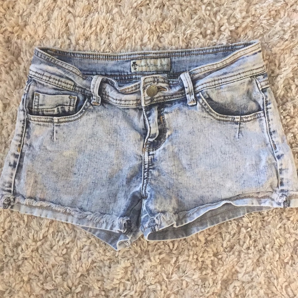 Love Culture Jean shorts